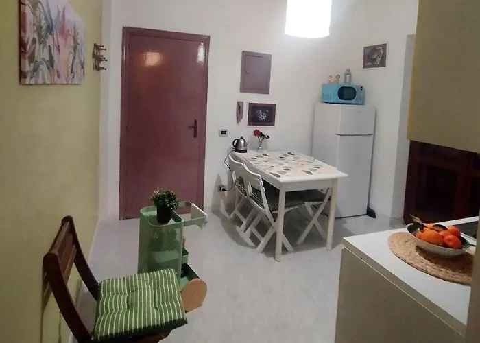 Olive And Wine * סקליאה