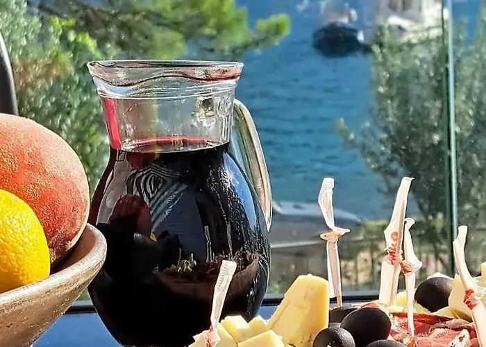Olive And Wine سكاليا